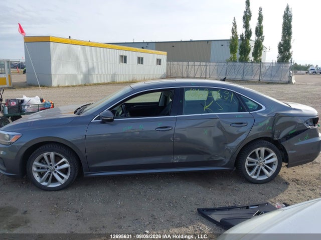 Продажа на аукционе авто 2021 Volkswagen Passat Highline, vin: 1VWBA7A31MC015938, номер лота: 12695631