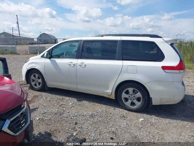 Aukcja sprzedaży 2012 Toyota Sienna, vin: 5TDKK3DC0CS193809, numer aukcji: 12691393