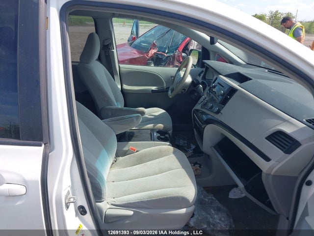 Aukcja sprzedaży 2012 Toyota Sienna, vin: 5TDKK3DC0CS193809, numer aukcji: 12691393