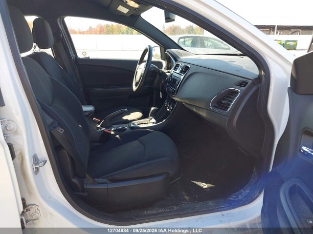 12704884 :رقم المزاد ، 1C3CCBAB6DN751357 vin ، 2013 Chrysler 200 Lx مزاد بيع