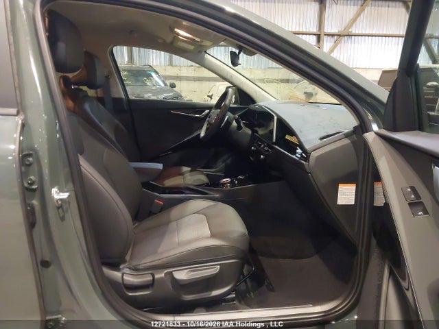 KNDCR3L1XT5161522 KIA Niro Wind