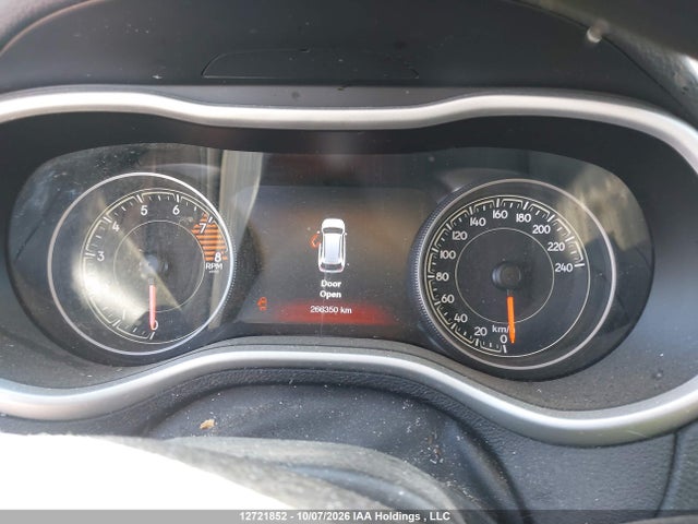 12721852 :رقم المزاد ، 1C4PJMBS1HW608183 vin ، 2017 Jeep Cherokee Trailhawk مزاد بيع