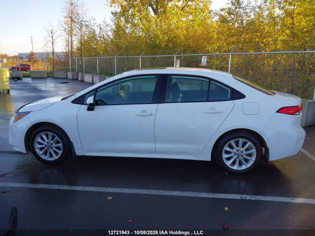 Toyota COROLLA LE 2022 5YFBPMBE2NP385269 Image 14