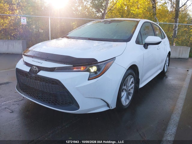 Toyota COROLLA LE 2022 5YFBPMBE2NP385269 Image 2