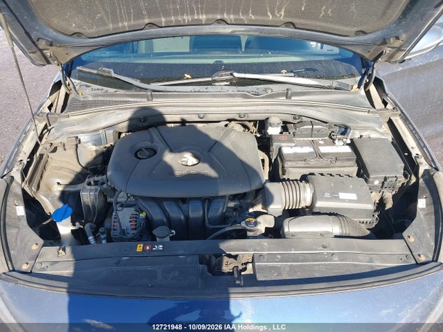 Продаж на аукціоні авто 2018 Hyundai Elantra Gt Gl, vin: KMHH35LE8JU075128, номер лоту: 12721948