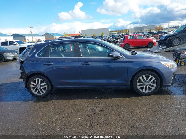 Продаж на аукціоні авто 2018 Hyundai Elantra Gt Gl, vin: KMHH35LE8JU075128, номер лоту: 12721948