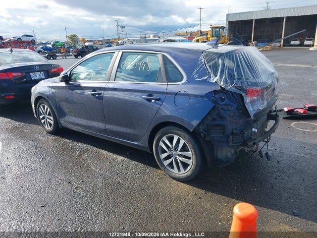 Продаж на аукціоні авто 2018 Hyundai Elantra Gt Gl, vin: KMHH35LE8JU075128, номер лоту: 12721948