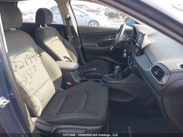 Продаж на аукціоні авто 2018 Hyundai Elantra Gt Gl, vin: KMHH35LE8JU075128, номер лоту: 12721948