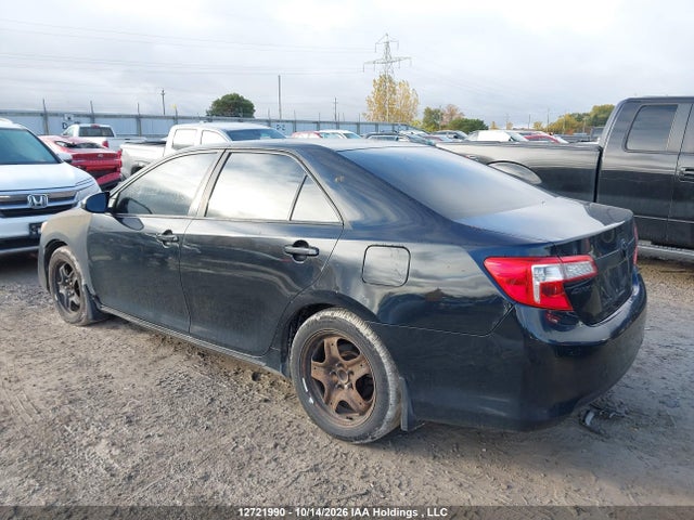 4T1BF1FKXEU307838 Toyota CAMRY LE