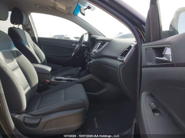 Продажа на аукционе авто 2017 Hyundai Tucson Limited/sport And Eco/se, vin: KM8J3CA42HU471226, номер лота: 12722020