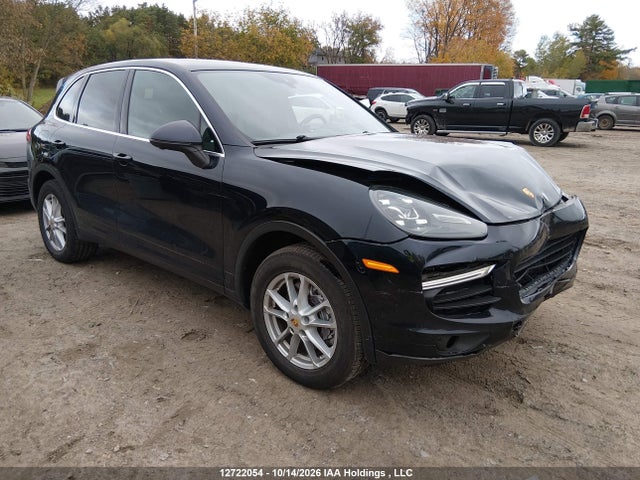2016 WP1AA2A25GLA09975 main image