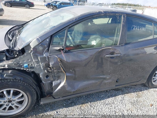 Toyota Prius 2018 JTDKBRFU6J3599701 Image 19