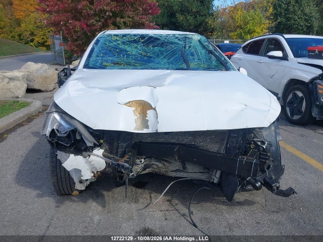 Hyundai Elantra Essential Manual 2020 KMHD74LF0LU911037 Image 12