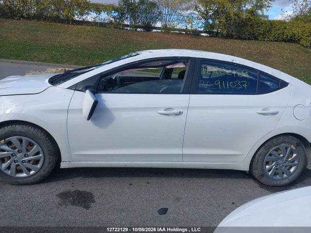 Hyundai Elantra Essential Manual 2020 KMHD74LF0LU911037 Image 14