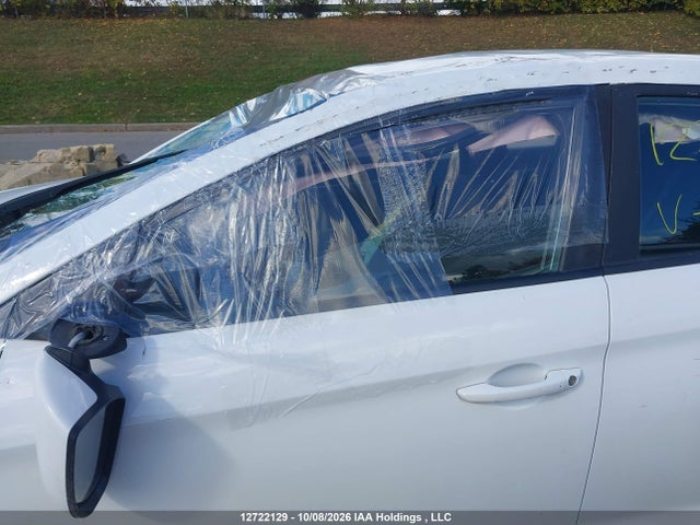 Hyundai Elantra Essential Manual 2020 KMHD74LF0LU911037 Image 22