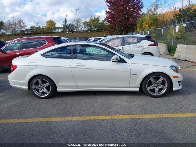 2012 Mercedes-benz C 250 მანქანა იყიდება აუქციონზე, vin: WDDGJ4HB4CF798681, აუქციონის ნომერი: 12722236