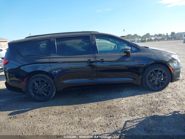 Chrysler Pacifica Limited 2026 2C4RC1GGXTR274355 Image 14