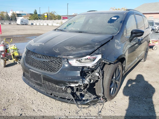 Chrysler Pacifica Limited 2026 2C4RC1GGXTR274355 Image 2
