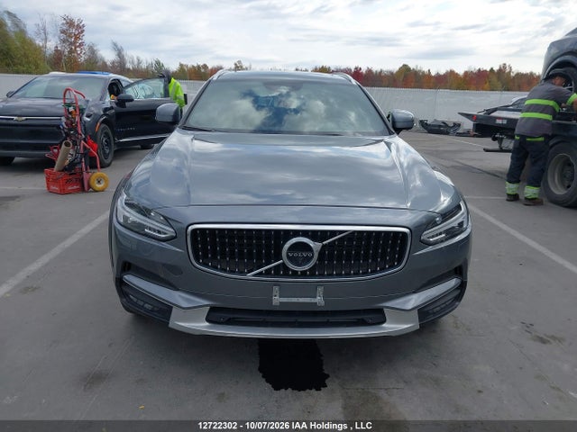YV4A22NL7H1001064 Volvo V90 Cross Country T6/inscription