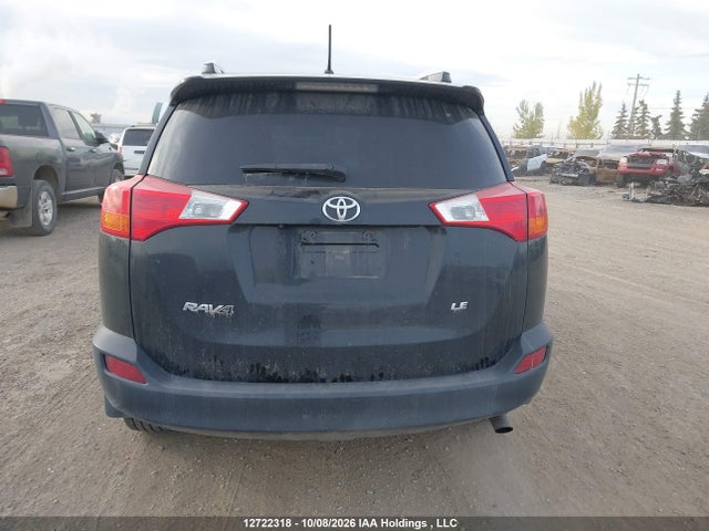 2T3ZFREV3FW151076 Toyota RAV4 LE