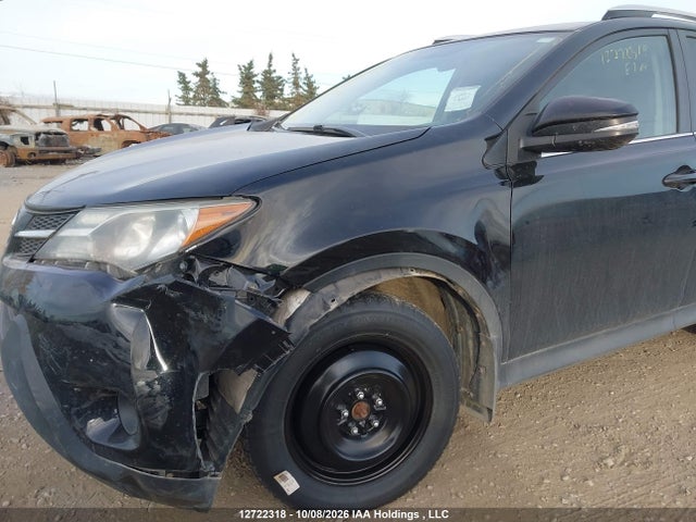 2T3ZFREV3FW151076 Toyota RAV4 LE