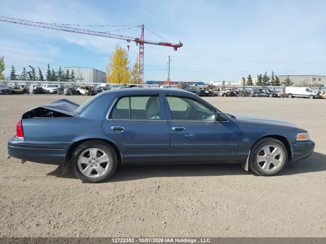 12722352 :رقم المزاد ، 2FABP7EVXBX150760 vin ، 2011 Ford Crown Victoria Lx مزاد بيع