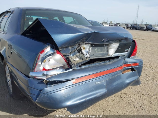 12722352 :رقم المزاد ، 2FABP7EVXBX150760 vin ، 2011 Ford Crown Victoria Lx مزاد بيع