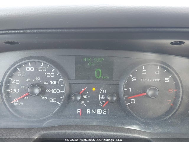 12722352 :رقم المزاد ، 2FABP7EVXBX150760 vin ، 2011 Ford Crown Victoria Lx مزاد بيع