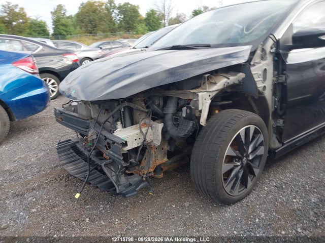 2017 Nissan Sentra Sr Turbo/nismo მანქანა იყიდება აუქციონზე, vin: 3N1CB7APXHY318711, აუქციონის ნომერი: 12715798