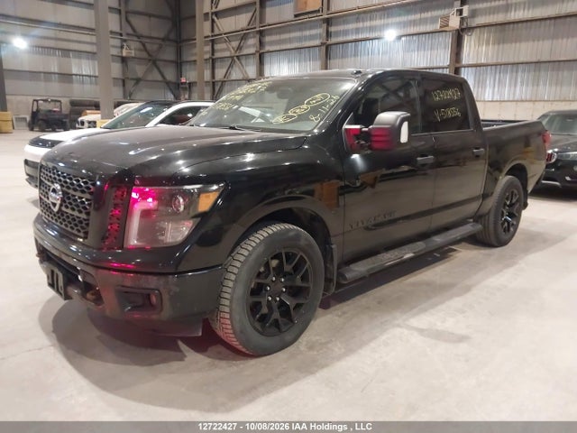 12722427 :رقم المزاد ، 1N6AA1E59JN518556 vin ، 2018 Nissan Titan Platinum/pro-4x/s/sl Midnight Edition/sv/sv Midnight Edition مزاد بيع