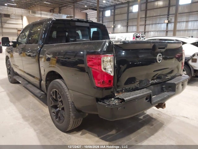 12722427 :رقم المزاد ، 1N6AA1E59JN518556 vin ، 2018 Nissan Titan Platinum/pro-4x/s/sl Midnight Edition/sv/sv Midnight Edition مزاد بيع