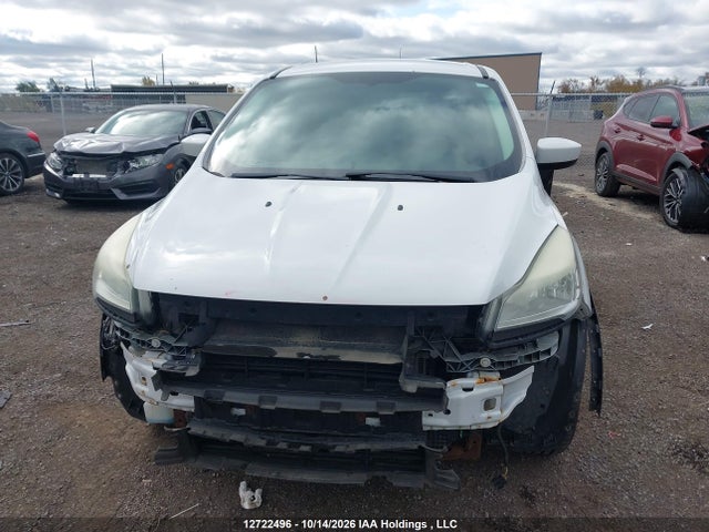 2013 Ford Escape Se მანქანა იყიდება აუქციონზე, vin: 1FMCU9GX9DUC73716, აუქციონის ნომერი: 12722496