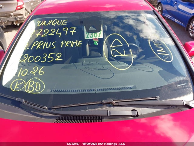 Toyota Prius Prime Upgrade 2022 JTDKAMFP0N3200352 Image 17