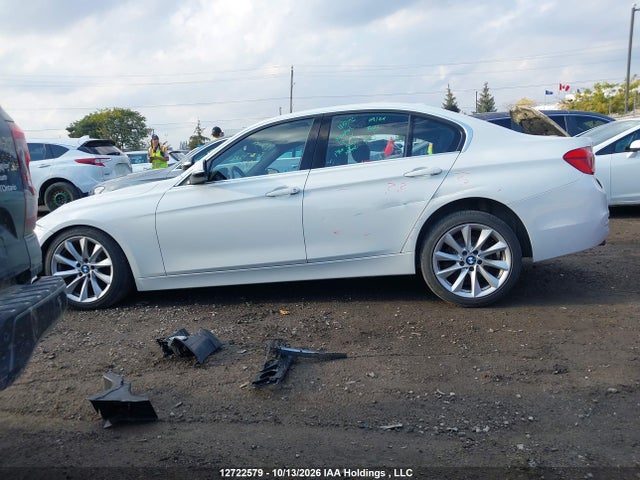 WBA8D9C57HK678048 BMW 330i Xdrive