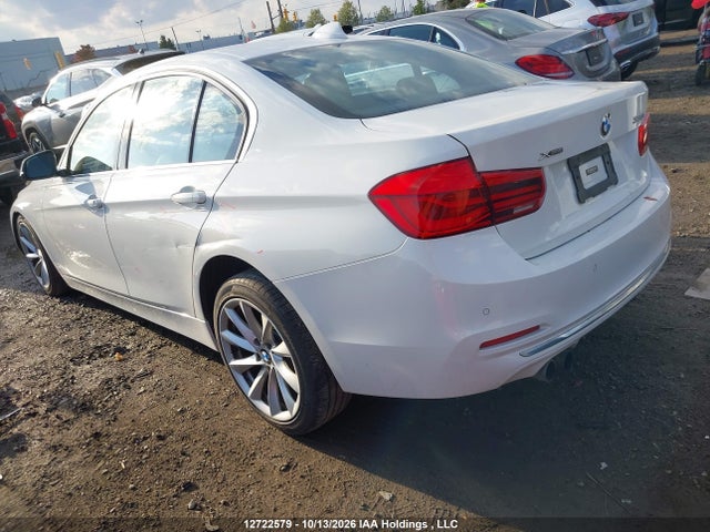 WBA8D9C57HK678048 BMW 330i Xdrive
