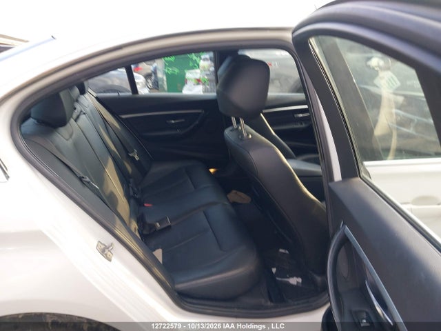 WBA8D9C57HK678048 BMW 330i Xdrive