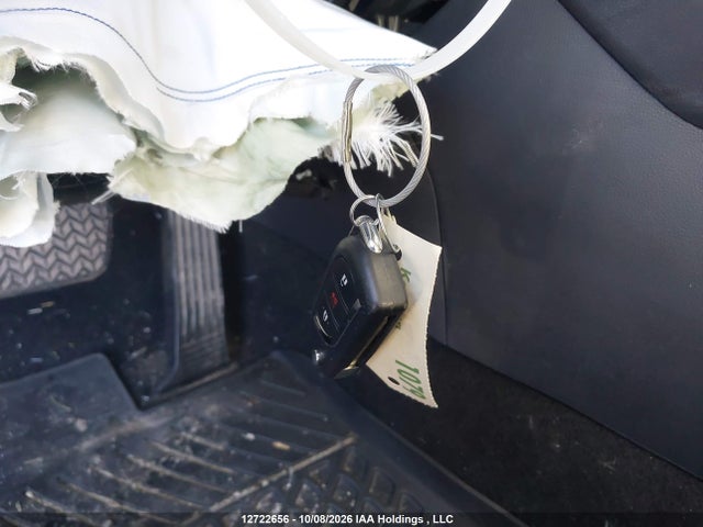 2T3B1RFVXSC519246 Toyota RAV4 LE