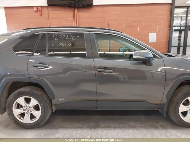 2T3BWRFV9MW109072 Toyota Rav4 Hybrid Le