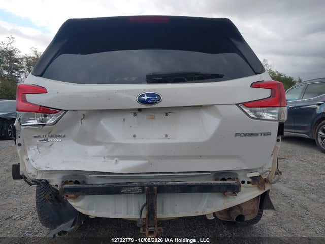 2019 Subaru Forester Premium მანქანა იყიდება აუქციონზე, vin: JF2SKEGC8KH575954, აუქციონის ნომერი: 12722779