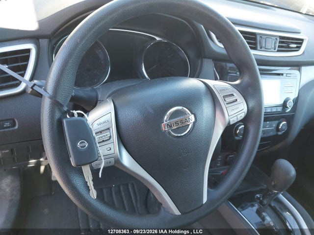 12708363 :رقم المزاد ، 5N1AT2MT3FC923426 vin ، 2015 Nissan Rogue S/sv مزاد بيع