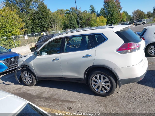 12708363 :رقم المزاد ، 5N1AT2MT3FC923426 vin ، 2015 Nissan Rogue S/sv مزاد بيع