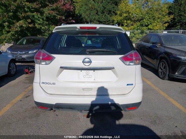 12708363 :رقم المزاد ، 5N1AT2MT3FC923426 vin ، 2015 Nissan Rogue S/sv مزاد بيع