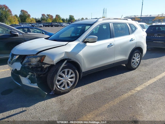 12708363 :رقم المزاد ، 5N1AT2MT3FC923426 vin ، 2015 Nissan Rogue S/sv مزاد بيع