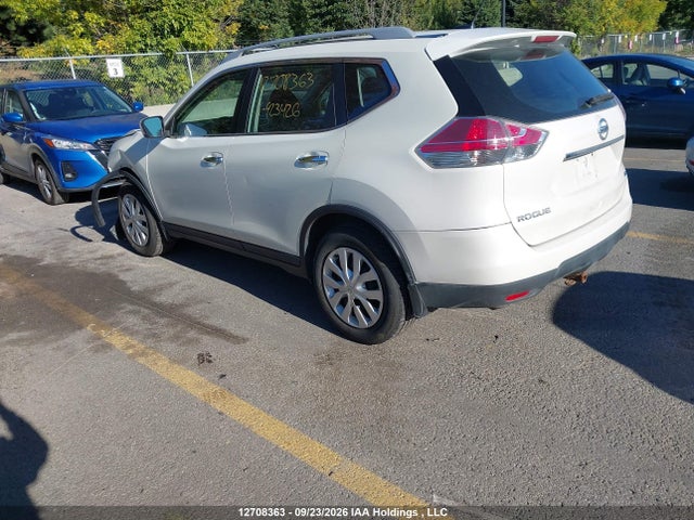 12708363 :رقم المزاد ، 5N1AT2MT3FC923426 vin ، 2015 Nissan Rogue S/sv مزاد بيع