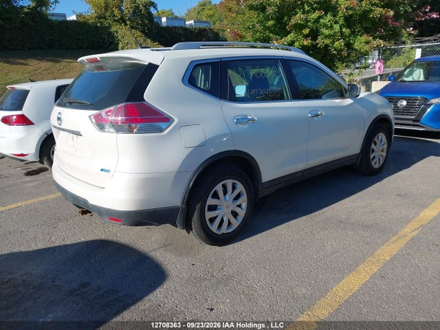 12708363 :رقم المزاد ، 5N1AT2MT3FC923426 vin ، 2015 Nissan Rogue S/sv مزاد بيع