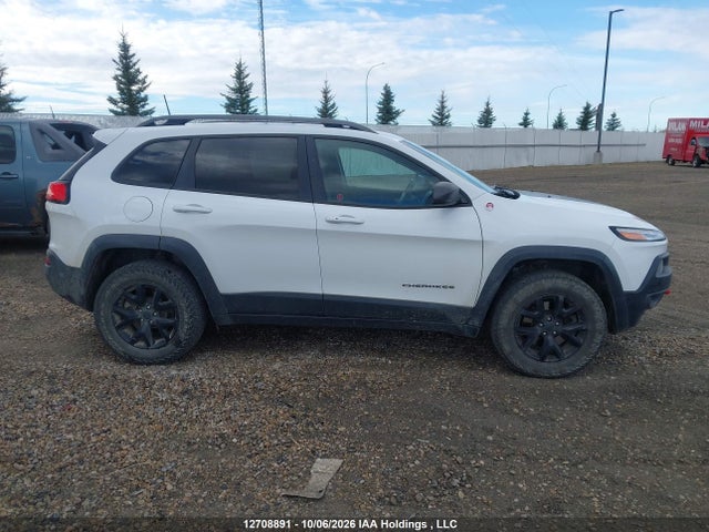 Продаж на аукціоні авто 2017 Jeep Cherokee Trailhawk, vin: 1C4PJMBS9HW580360, номер лоту: 12708891