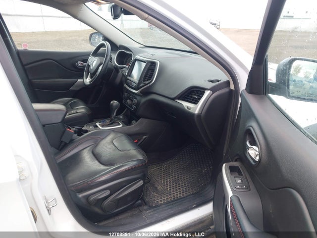 Продаж на аукціоні авто 2017 Jeep Cherokee Trailhawk, vin: 1C4PJMBS9HW580360, номер лоту: 12708891
