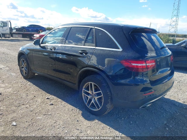 2017 Mercedes-benz Glc 300 4matic მანქანა იყიდება აუქციონზე, vin: WDC0G4KB9HV004851, აუქციონის ნომერი: 12722921