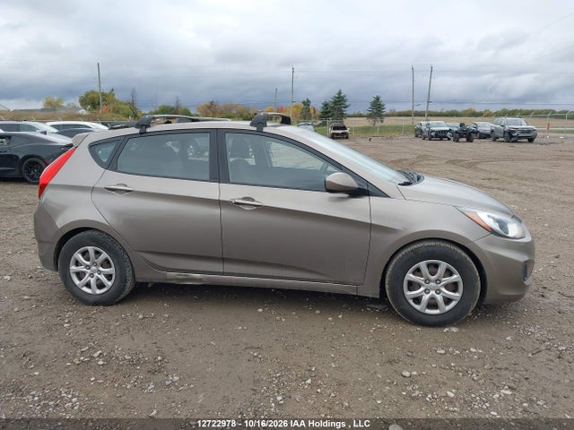 12722978 :رقم المزاد ، KMHCT5AE4DU130756 vin ، 2013 Hyundai Accent Gl مزاد بيع
