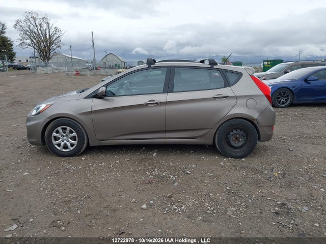 12722978 :رقم المزاد ، KMHCT5AE4DU130756 vin ، 2013 Hyundai Accent Gl مزاد بيع